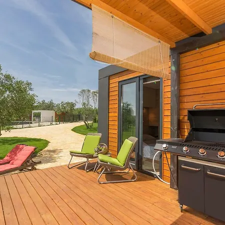 House Ive: Coastal Retreat With Jacuzzi, Pool And Olive Grove